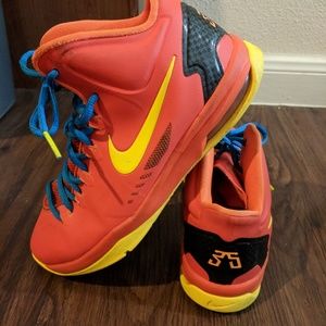 Nike KD Team Orange Yellow Size 5.5Y